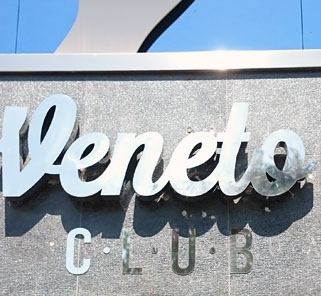Letras corpóreas en acero club Veneto