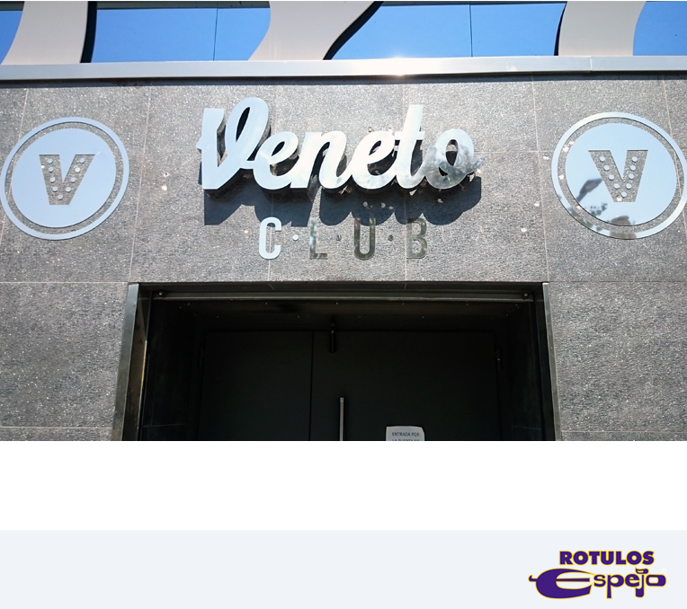 Letras corpóreas en acero club Veneto