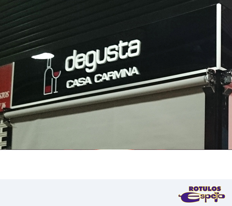 Letras corpóreas bar degusta