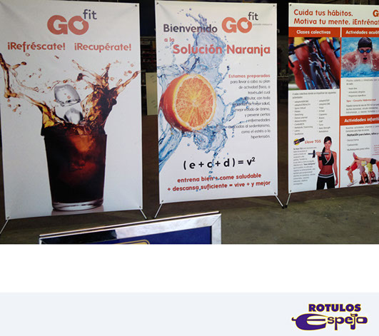 Empresa de display roll up Granada. Rótulos Espejo