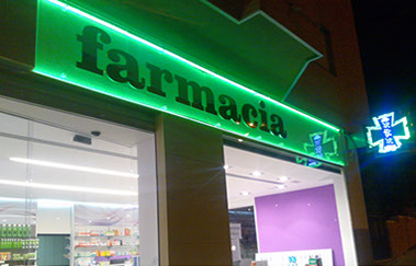 Rótulo luminoso farmacia